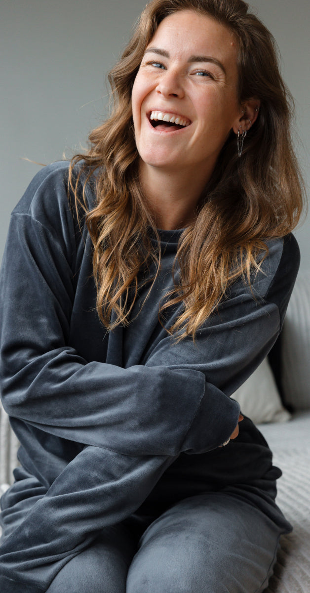 Huispak grijs velvet broek met top - huispak