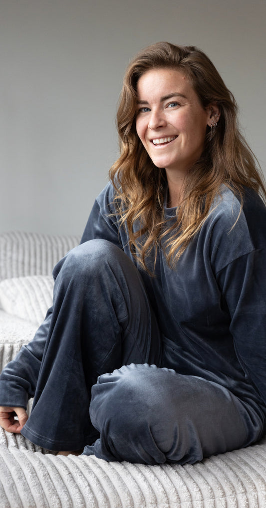 Huispak grijs velvet broek met top - huispak